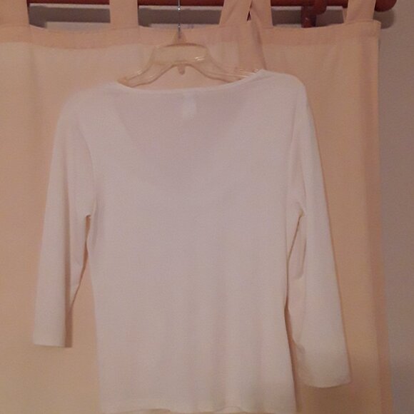 Women's beige blouse, size Small, fits like Medium, very low cut - Picture 2 of 3